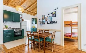 Moderno Apartamento em Bairro típico Lisboeta
